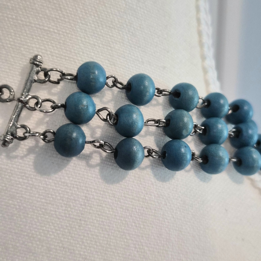 NY & Co. Bright Turquoise Necklace Multi Strand Beaded Shell Layered Adjustable - Picture 5 of 8